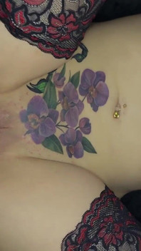 Mikro-bikini-anbetung. Analsex Mit Einer Sexy Tussi