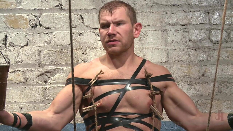 30 Minutes of Torment: 亚历克斯亚当斯忍受鸡巴、蛋蛋和屁股的折磨