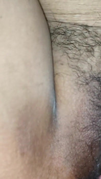 Mi amigo perfora dos agujeros de mi esposa