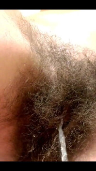 Pee with Pussy Wide Open in Close-up