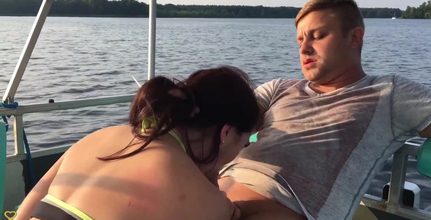 Emma Secret: Omg! Ngentot di tengah danau di luar ruangan! Dan semua...