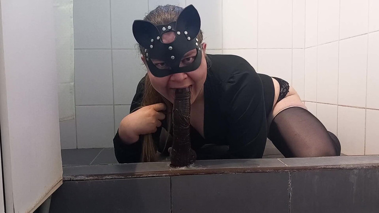 Elise Woods: Banci menikmati tenggorokan dan menunggangi bbc