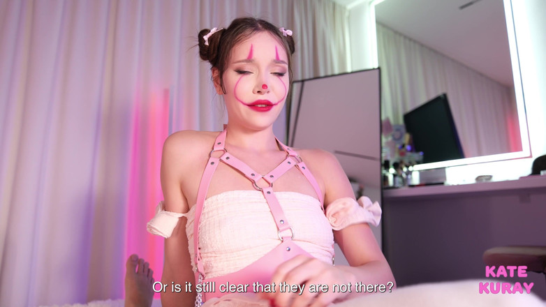 Kate Kuray: 潘尼怀斯熟练地吮吸，脸上沾满精液
