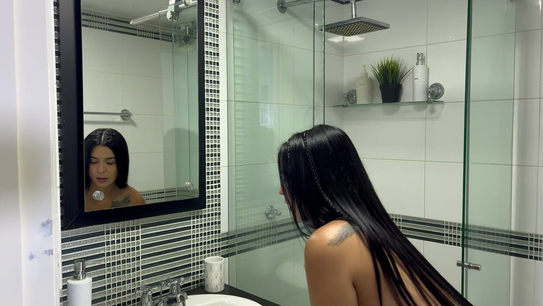 estebangamboa: Moje Sousedka Má Ráda, Když Má Ráno Před Cvičením Naplněnou...