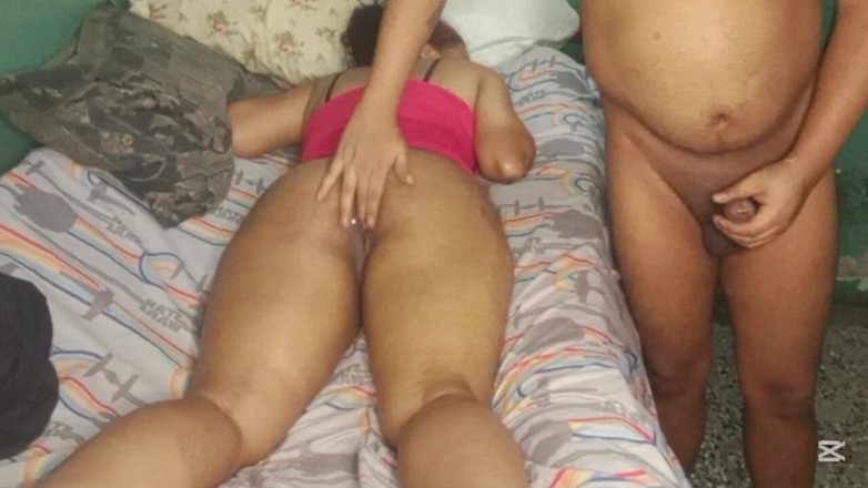 Sofixxx: Massage med grädde på min brunett svärmors stora röv