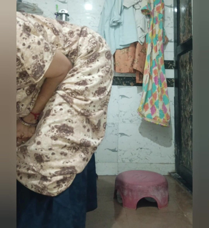 Priyahot77: Indianca Priya Bhabi - masaj corporal sexy