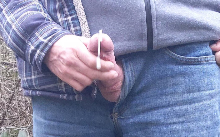 Rockardglans: Venkovní plavba, masturbace, stříkání pro pozorovatele v lese - Rockard Daddy