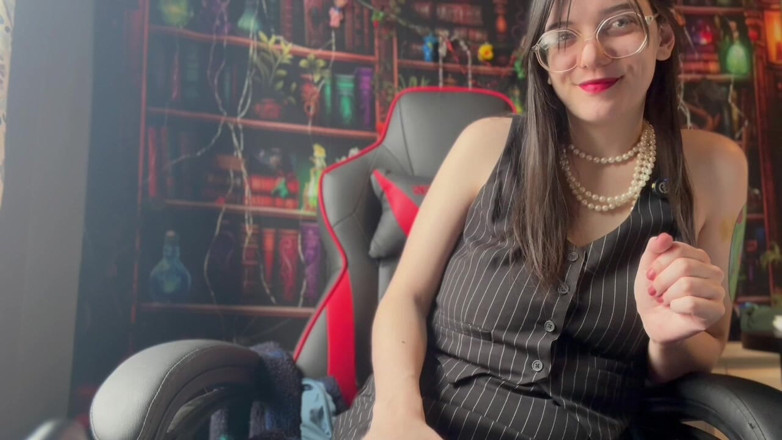 Wookie Princess: Secretary Bisexual Encouragement