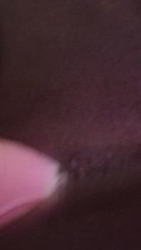 Fodendo meu buraco com meu vibrador e gozada