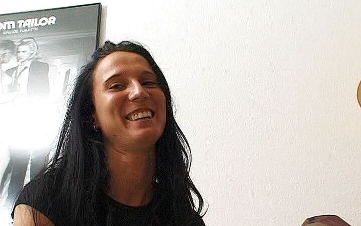 German Classic Porn videos: Raven hair styvmamma i sin första audition