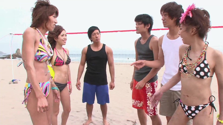 JapaneseAmateur: Fetelor excitate le place să le lingă pizda, apoi sunt...