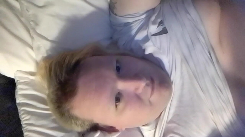 Roxxie rae page: Gece geç saatlerde otelde mastürbasyon