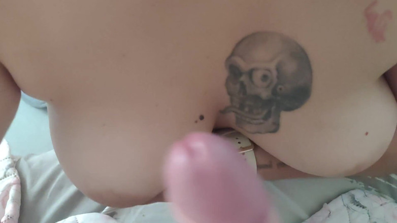 AmateurSex95: Любительська ita мастурбує і кінчає на мої великі цицьки