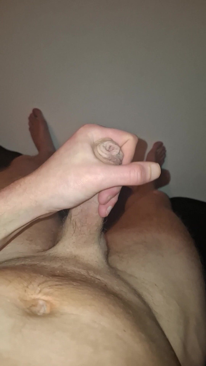 NoFace Twink X: Sexy gay Noface Twink X si honí po práci a...