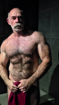 Hairy Muscle Stepdaddy