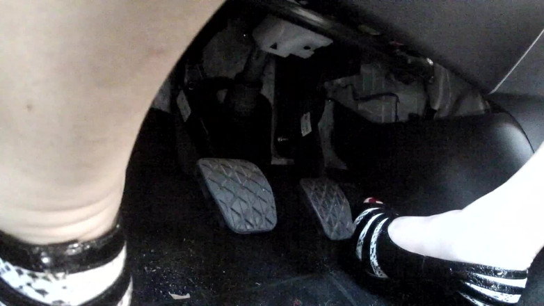 Sydney screams fetish: 6-speed Manual Mazda3 in Stilettos - HD Wmv