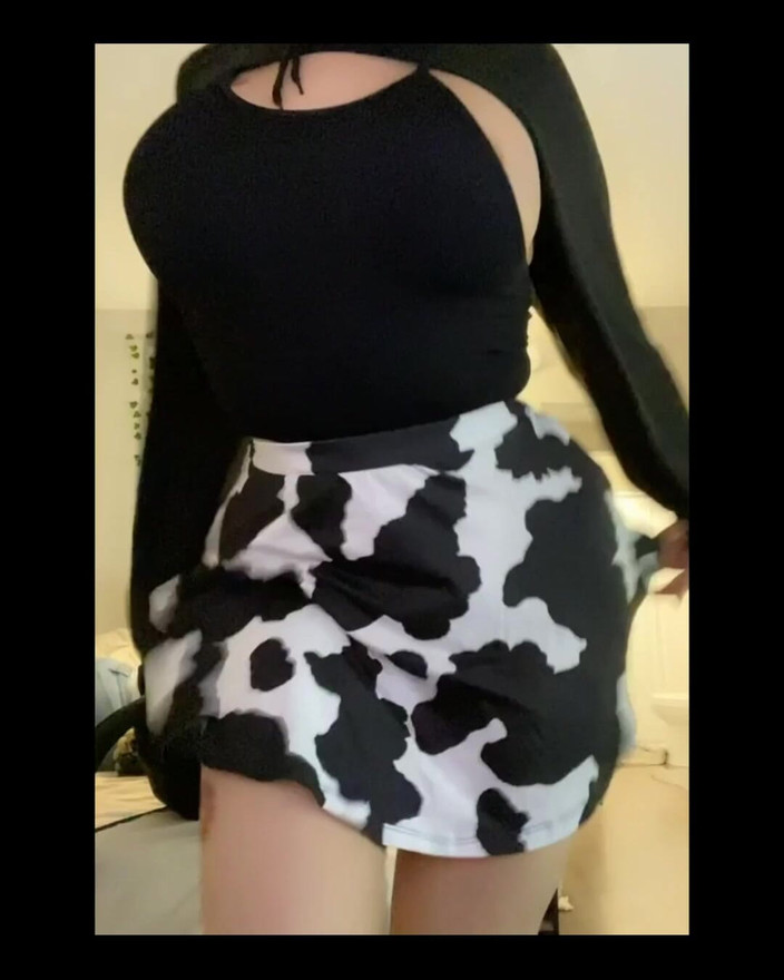 Jayla Cuateco: Pronto para foder alguns bois universitários neste campus