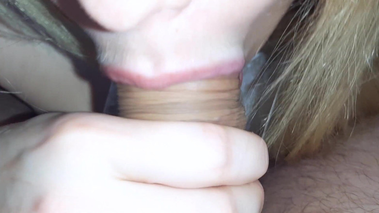 Sweet Hot mouth: Pompino dopo matrimonio succhia il cazzo dall'amico dello sposo mentre...