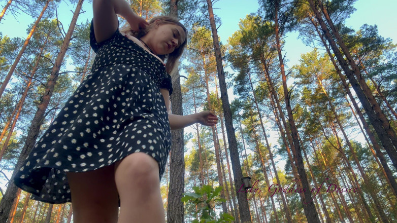 Lily, Goddess of Desire: A Stroll During Which Your Neighbor Gives You a Footjob