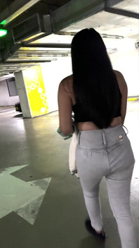Her Boyfriend Abandoned Her at the Mall and She, Out of Rage, Got Into a Stranger's Car