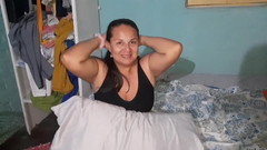 LatinMilf: Vejdu do pokoje své tlusté macechy, abych ošukal tu velkou...