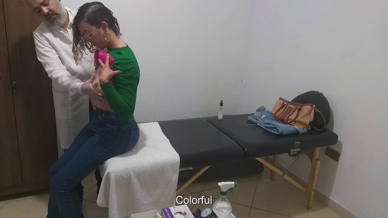 Gabi SweetCouplesStories: Dokter asli lagi meperiksa lubang pantat dan pasiennya