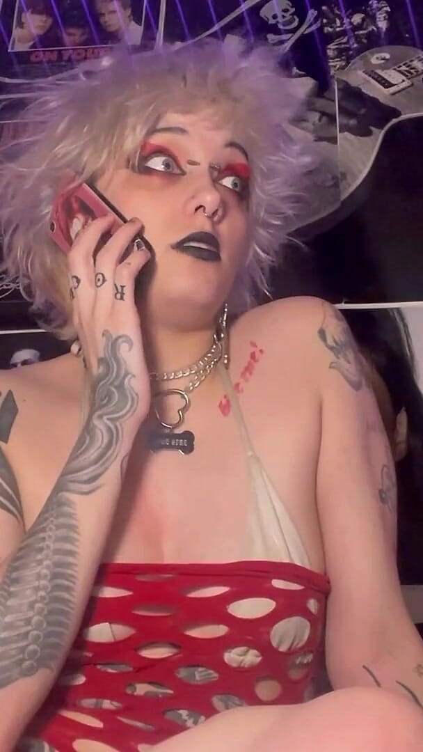 Glitterqueen1999: Gótica Menina Purpurina1999 Possuída por Seu Padrasto e Made to...