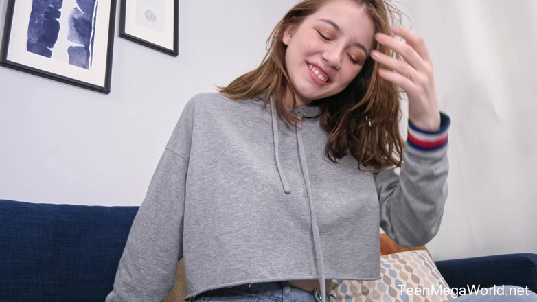 Teen Mega World: Prude covers pink toy with love juices