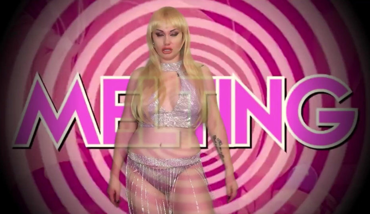 Goddess Misha Goldy: Transformation till den lilla kuk suger sissy slampa!