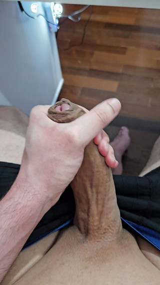 Lkdick8: 18 साल की समलैंगिक जुड़वां लड़की शॉवर से पहले हिलाते हुए