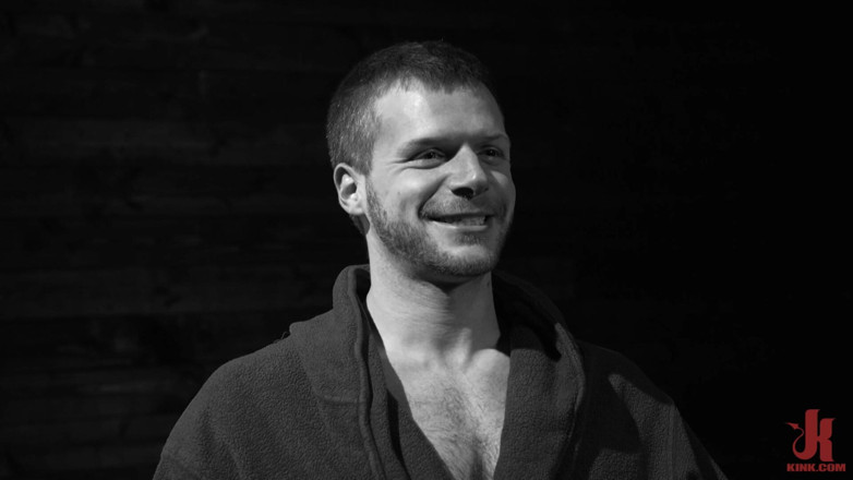 Kink Men Classics: Brian Bonds the 30mt Challenge!