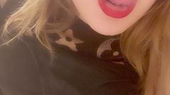 Lizze21: Playing with My Naughty Pussy and Fingering My Ass