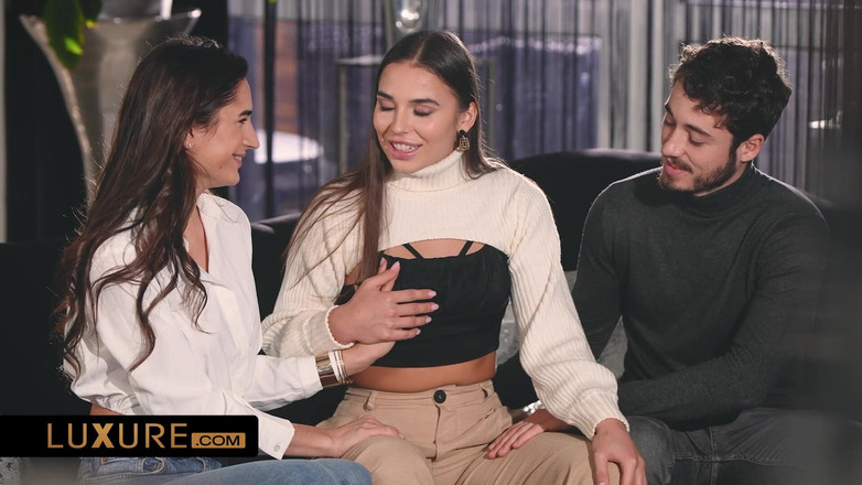 Luxure: Utěšování přátel