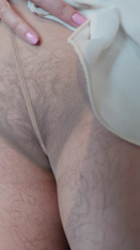 My Fluffy Bush Can't Be Hiddebehind Tights