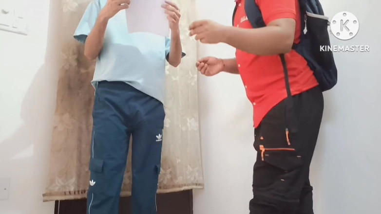 Desi__Panda: 내 여친은 쪼이는 보지를 가지고 노는 걸 좋아해