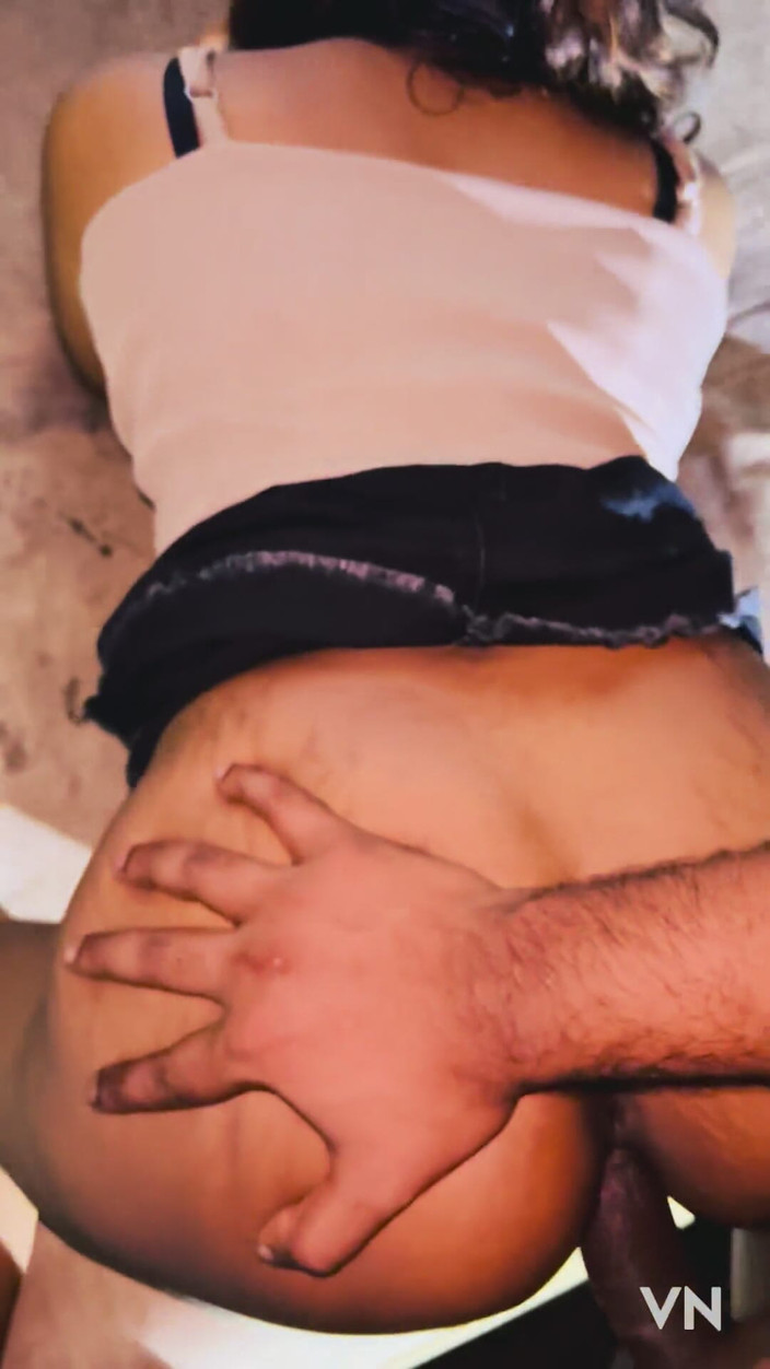 Honey CPL: Sri Lankalı evli kadın sert sikilirken çığlık atıyor