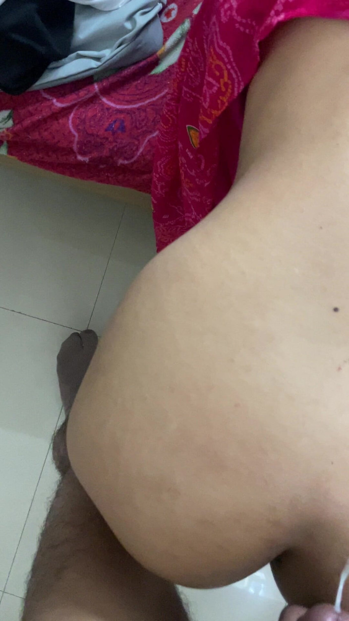 wickedriya: 和我的小腰女友的第一次