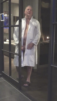 Creampie in the Hotel Sauna!