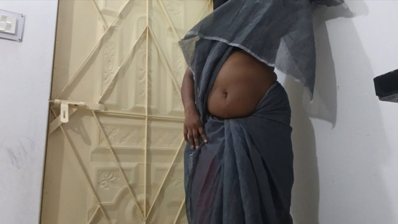 Skakoi: 德西女孩跳舞到机会