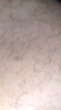 大きな男が尻を開ける
