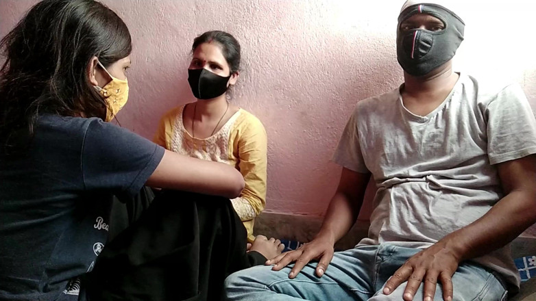 HousewifeGeeta: Seks threesome sama adik tiri dan sahabatnya sendiri - audio bahasa...