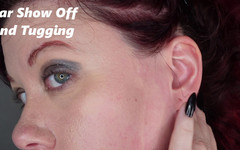 Deanna deadly: Pamer telinga dan telinga sambil ngusap