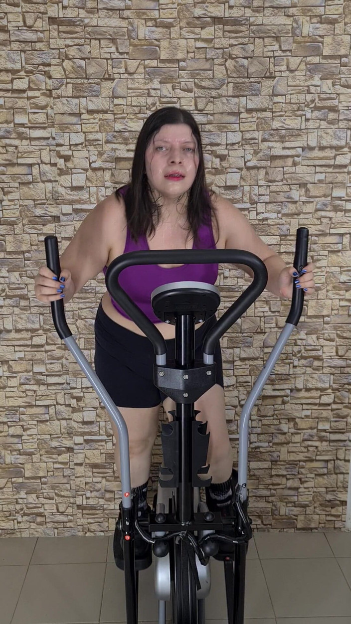 Alice H: Sweat Fetish Workout