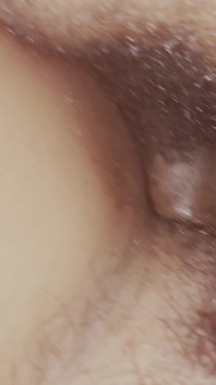 Baise érotique excitée avec ma copine. Gros seins naturels et chatte poilue juteuse