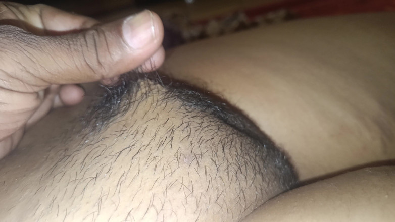 Pushpa studio: Coño caliente y mojado