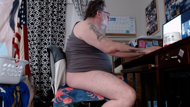 The porky pervert: Cumshot Training