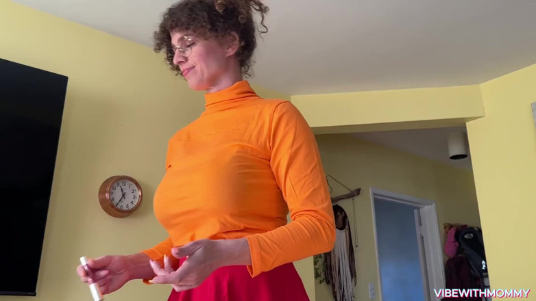 VibeWithMommy: La mamá del mejor amigo no lo hace
