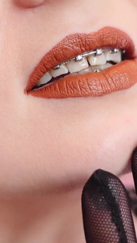 Asmr Video: Gincu, Sarung Tangan Mesh dan Lollipop (Arya Grander)