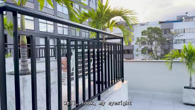 Zack whiter: Cizinec jezdí na obrovském ptákovi se svou těsnou mokrou kundičkou,...