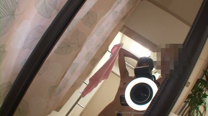 Japan Lust: Schlankes japanisches teen mit spielzeug und creampie